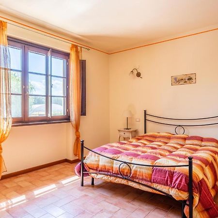 Villa Casolare Dei Fiori - Mughetto à Montecarlo Extérieur photo