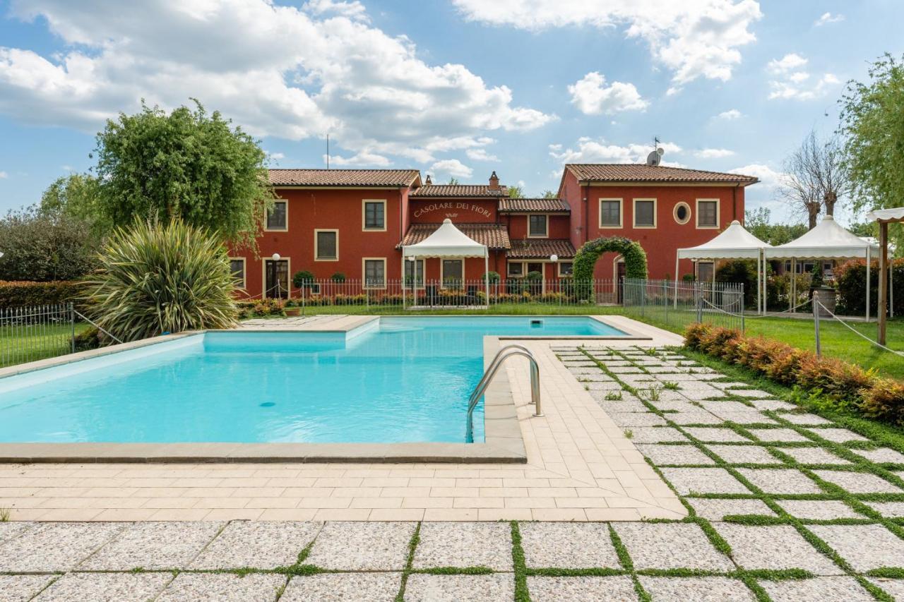 Villa Casolare Dei Fiori - Mughetto à Montecarlo Extérieur photo