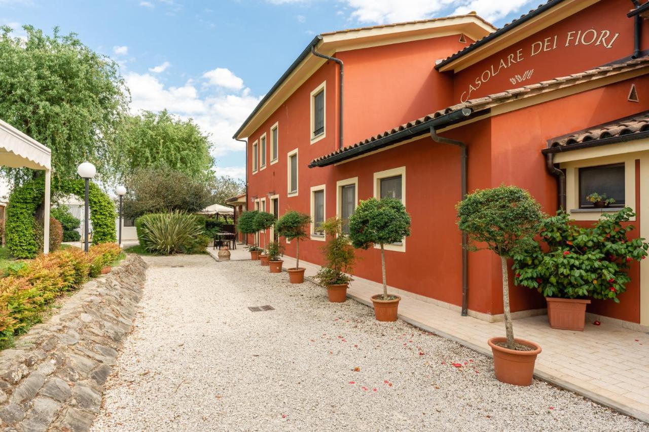 Villa Casolare Dei Fiori - Mughetto à Montecarlo Extérieur photo